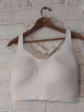 Athleta White Seamless Sports Bra
